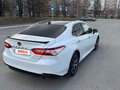 2018 Toyota Camry VIII (XV70), белый, 2750000 рублей - вид 1