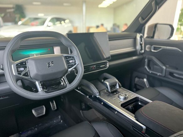 2026 Jetour T2, чёрный, 4449000 рублей - вид 11