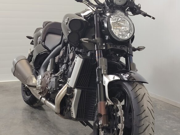 2010 Yamaha VMAX 1700, чёрный, 1349000 рублей - вид 2