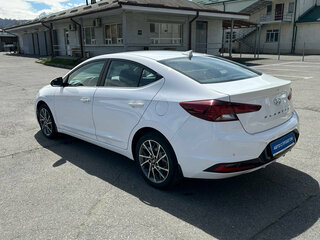 2019 Hyundai Elantra VI (AD) Рестайлинг, белый, 2150000 рублей, вид 4