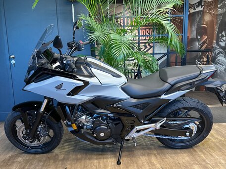 2025 Honda NC 750X, серый, 1450000 рублей, вид 4