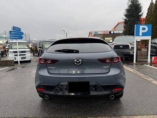 2022 Mazda 3 IV (BP), серебристый, 1210000 рублей, вид 5