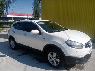 2013 Nissan Qashqai I Рестайлинг, белый, 1080000 рублей, вид 1