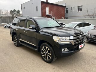 2016 Toyota Land Cruiser 200 Series Рестайлинг 2, чёрный, 4250000 рублей, вид 3