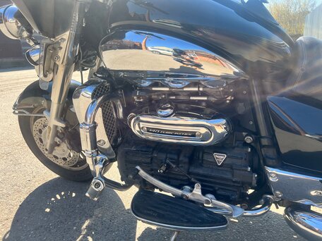 2008 Triumph Rocket 3, чёрный, 950000 рублей, вид 2