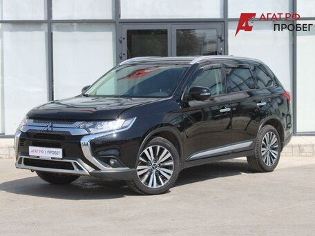 2019 Mitsubishi Outlander III Рестайлинг 3, чёрный, 2555000 рублей, вид 1