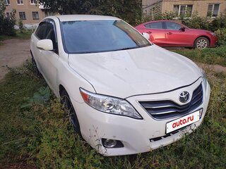 2010 Toyota Camry VI (XV40) Рестайлинг, белый, 680000 рублей, вид 2