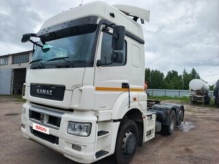 2021 КамАЗ 65209, белый, 3700000 рублей, вид 1