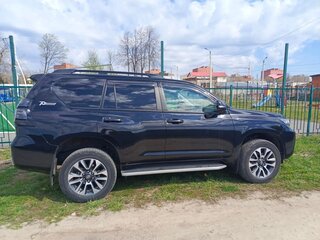 2022 Toyota Land Cruiser Prado 150 Series Рестайлинг 3, чёрный, 6200000 рублей, вид 3