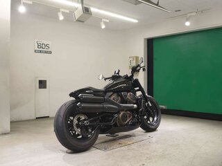 2021 Harley-Davidson Sportster S, чёрный, 1377000 рублей, вид 5