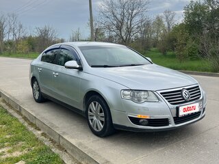 2008 Volkswagen Passat B6, серебристый, 610000 рублей, вид 3