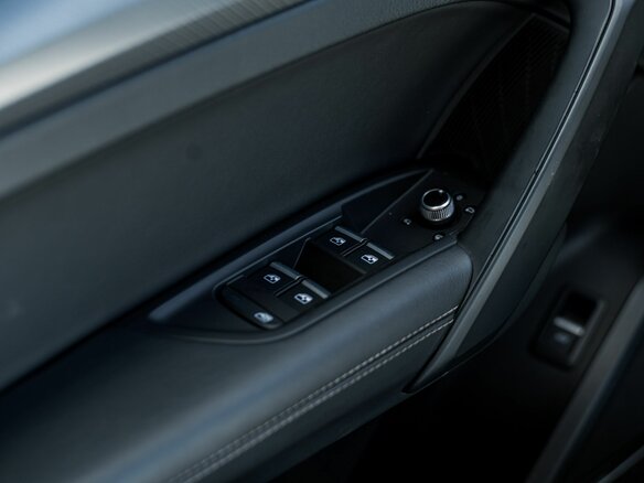 2023 Audi Q5 L 40 TFSI II (FY) Рестайлинг, чёрный, 4050000 рублей - вид 12