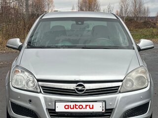 2012 Opel Astra H Рестайлинг, серебристый, 385000 рублей, вид 2
