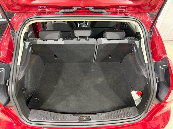 2012 Ford Focus III, красный, 650000 рублей - вид 17