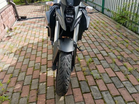 2023 Suzuki GSX-8S, чёрный, 800000 рублей, вид 3
