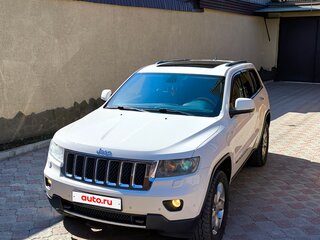 2010 Jeep Grand Cherokee IV (WK2), белый, 1690000 рублей, вид 2