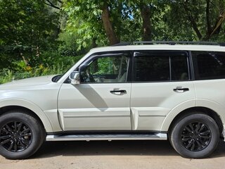2019 Mitsubishi Pajero IV Рестайлинг 2, белый, 3750000 рублей, вид 2