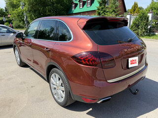 2011 Porsche Cayenne S Hybrid II (958), коричневый, 1900000 рублей, вид 5