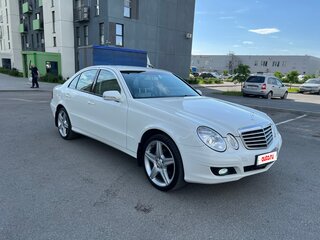 2008 Mercedes-Benz E-Класс 350 III (W211, S211) Рестайлинг, белый, 1400000 рублей, вид 3