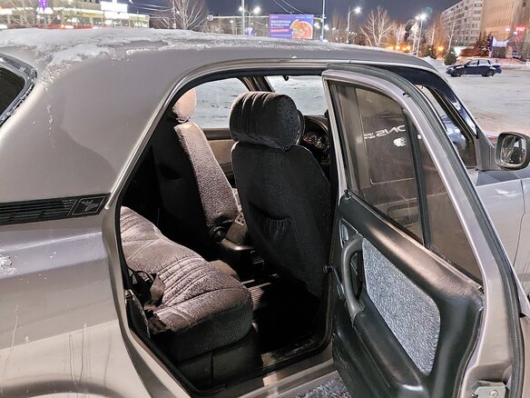 2004 ГАЗ 31105 «Волга», серебристый, 300000 рублей - вид 15