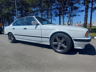1994 BMW 5 серии 525d III (E34), белый, 699900 рублей, вид 1