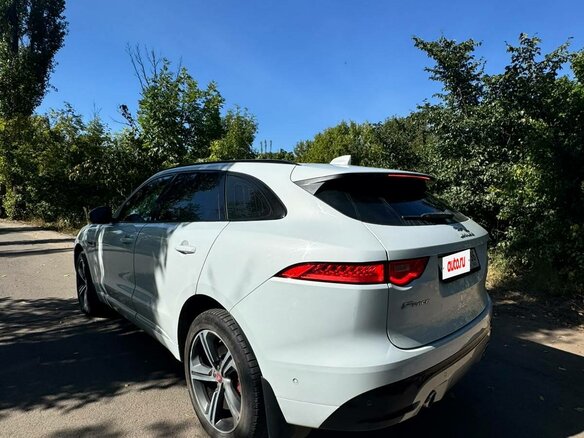 2016 Jaguar F-Pace I, белый, 3000000 рублей - вид 5