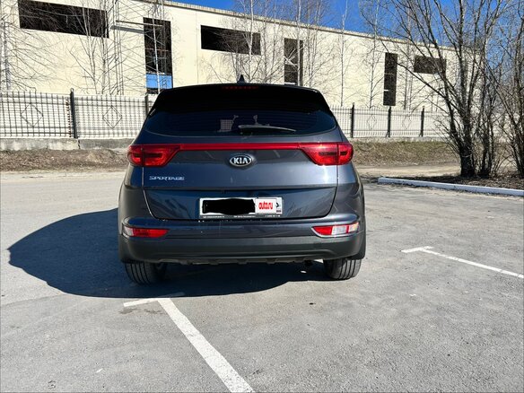 2017 Kia Sportage IV, серый, 2000000 рублей - вид 3