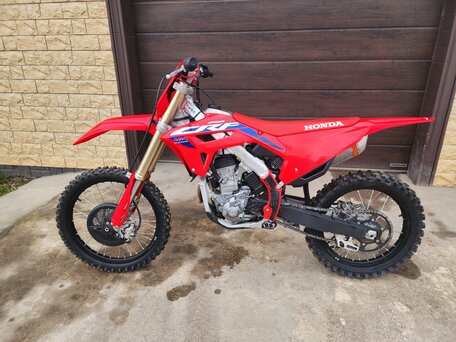 2023 Honda CRF 250R, красный, 700000 рублей, вид 1