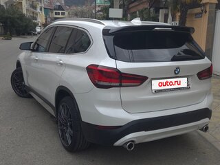 2021 BMW X1 Long 20Li sDrive II (F48) Рестайлинг, белый, 3000000 рублей, вид 4