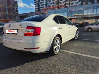 2020 Skoda Octavia III (A7) Рестайлинг, белый, 2150000 рублей, вид 4