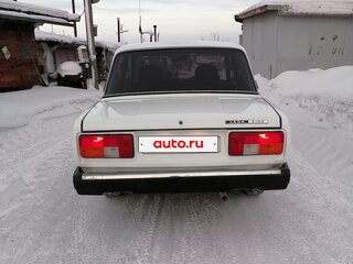 2009 Lada (ВАЗ) 2105, белый, 290000 рублей, вид 2