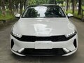 2023 Kia K5 III Рестайлинг, белый - вид 5