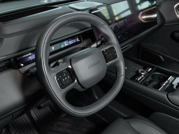 2025 Lynk & Co 900, чёрный - вид 8
