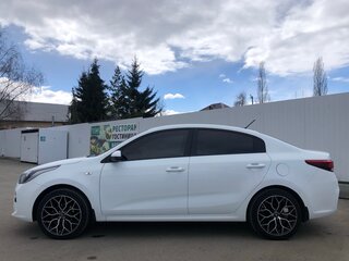 2018 Kia Rio IV, белый, 1390000 рублей, вид 5