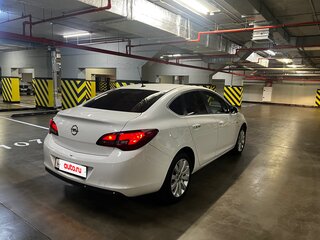 2012 Opel Astra J Рестайлинг, белый, 800000 рублей, вид 5