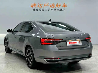 2023 Skoda Superb III Рестайлинг, серебристый, 2185888 рублей, вид 4