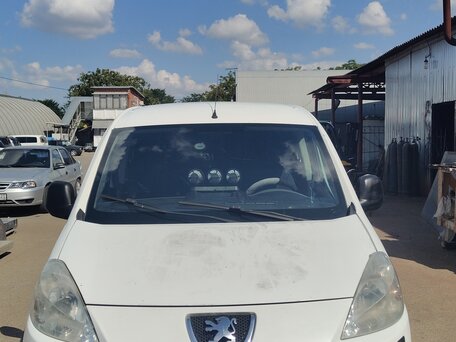2010 Peugeot Partner, белый, 410000 рублей, вид 1