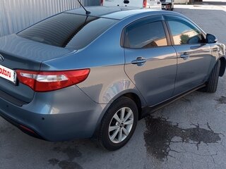 2012 Kia Rio 4-speed III, голубой, 900000 рублей, вид 3