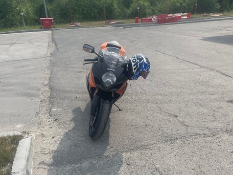 2007 Suzuki GSX-R 1000, оранжевый, 850000 рублей, вид 1