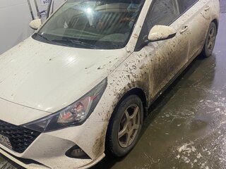 2022 Hyundai Solaris II Рестайлинг, белый, 1550000 рублей, вид 5