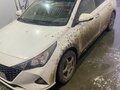 2022 Hyundai Solaris II Рестайлинг, белый, 1550000 рублей - вид 4