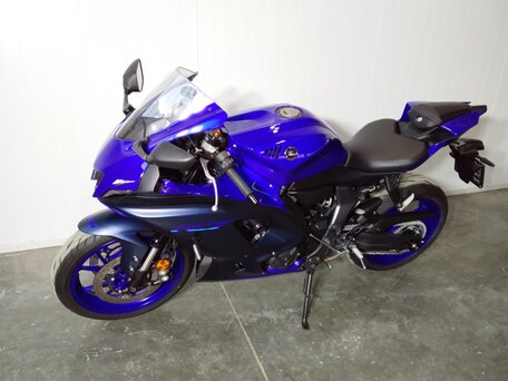 2022 Yamaha YZF-R7, синий, 799000 рублей, вид 2