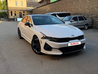 2020 Kia K5 III, белый, 2450000 рублей, вид 1