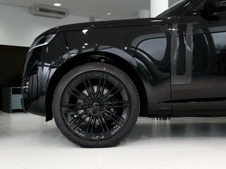 2026 Land Rover Range Rover P530 MHEV Long V, чёрный, 27000000 рублей, вид 4