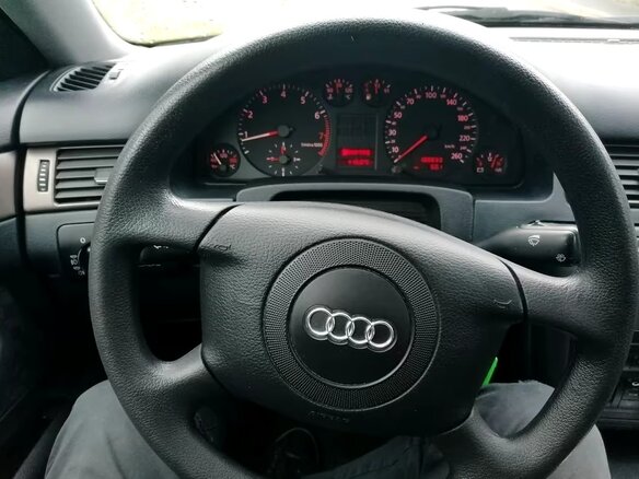1999 Audi A6 II (C5), серебристый, 580000 рублей - вид 4