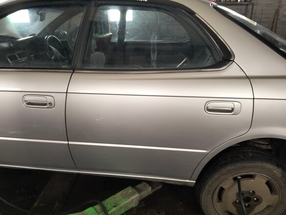 1995 Toyota Vista IV (V40), серый, 100000 рублей - вид 5