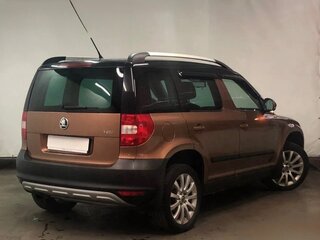2013 Skoda Yeti I, коричневый, 475000 рублей, вид 4