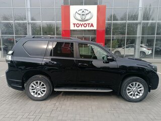 2015 Toyota Land Cruiser Prado 150 Series Рестайлинг 1, чёрный, 3479000 рублей, вид 3