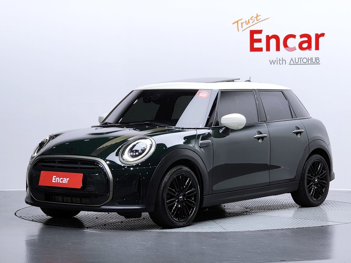 Открыть фотографии: Mini Hatch III (F55/F56) Рестайлинг 2