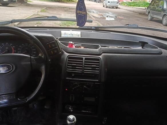 2004 Lada (ВАЗ) 2110, серебристый, 230000 рублей - вид 3